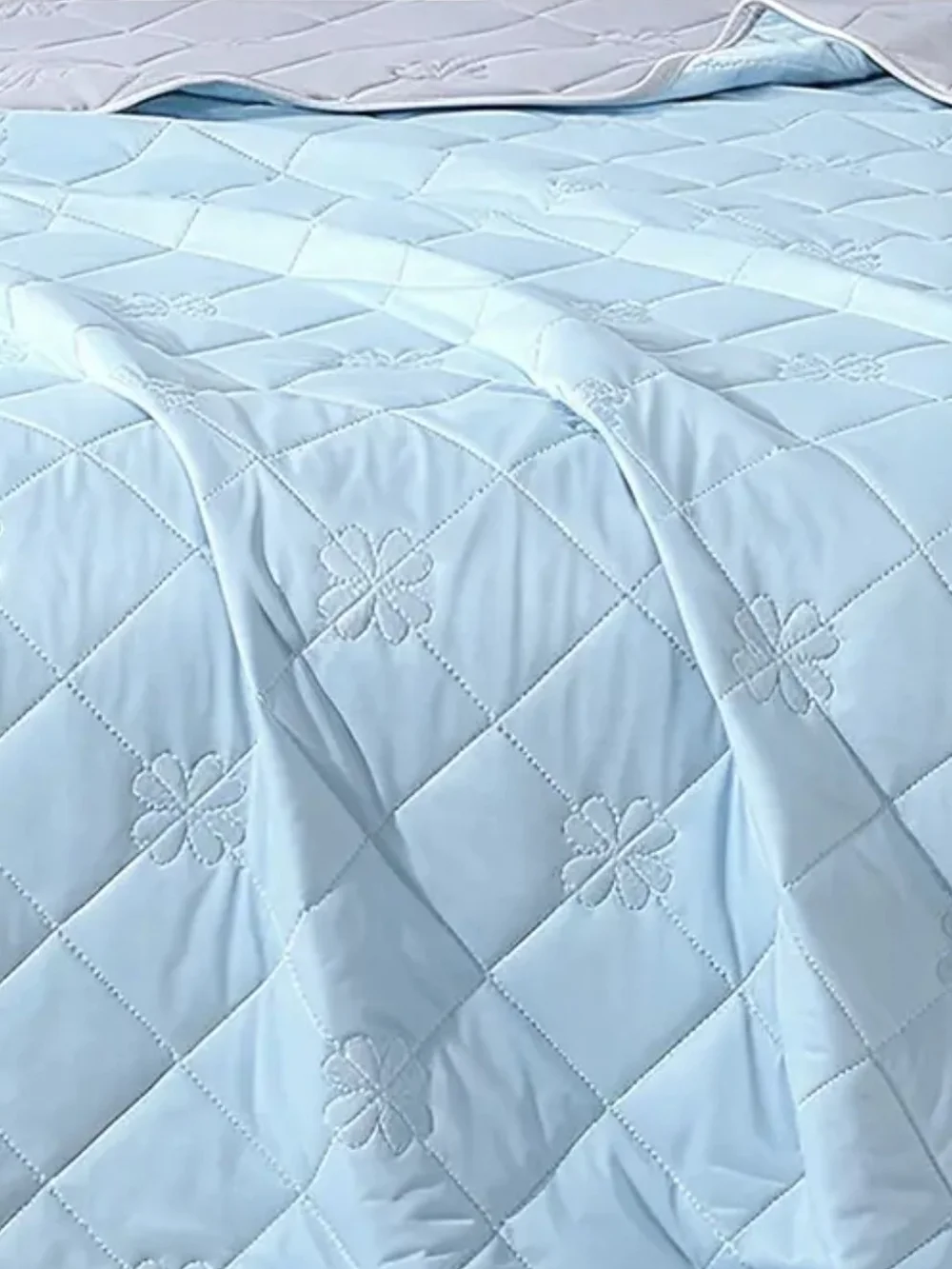 Light Blue Quilted  Cooling Blanket King Size